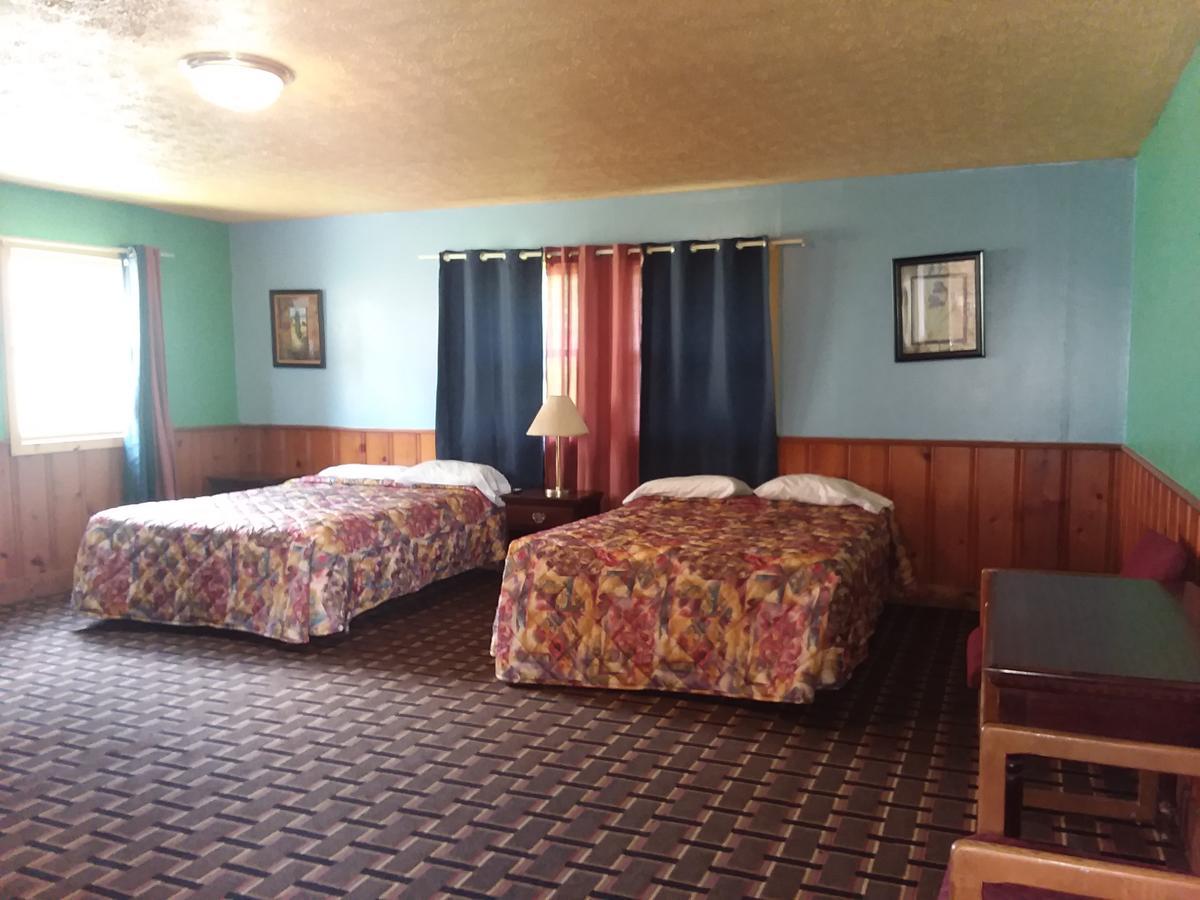 Scenic River Inn Motel Wartburg Экстерьер фото
