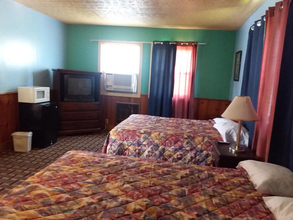 Scenic River Inn Motel Wartburg Экстерьер фото